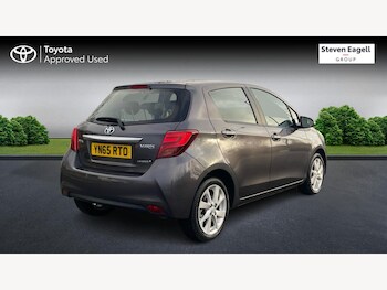 Used Toyota Yaris 2015 for sale - 77387522: Photo