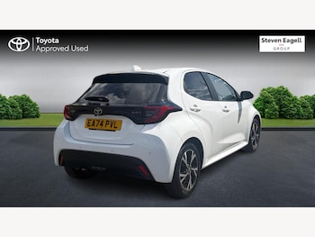 Used Toyota Yaris 2024 for sale - 78797308: Photo