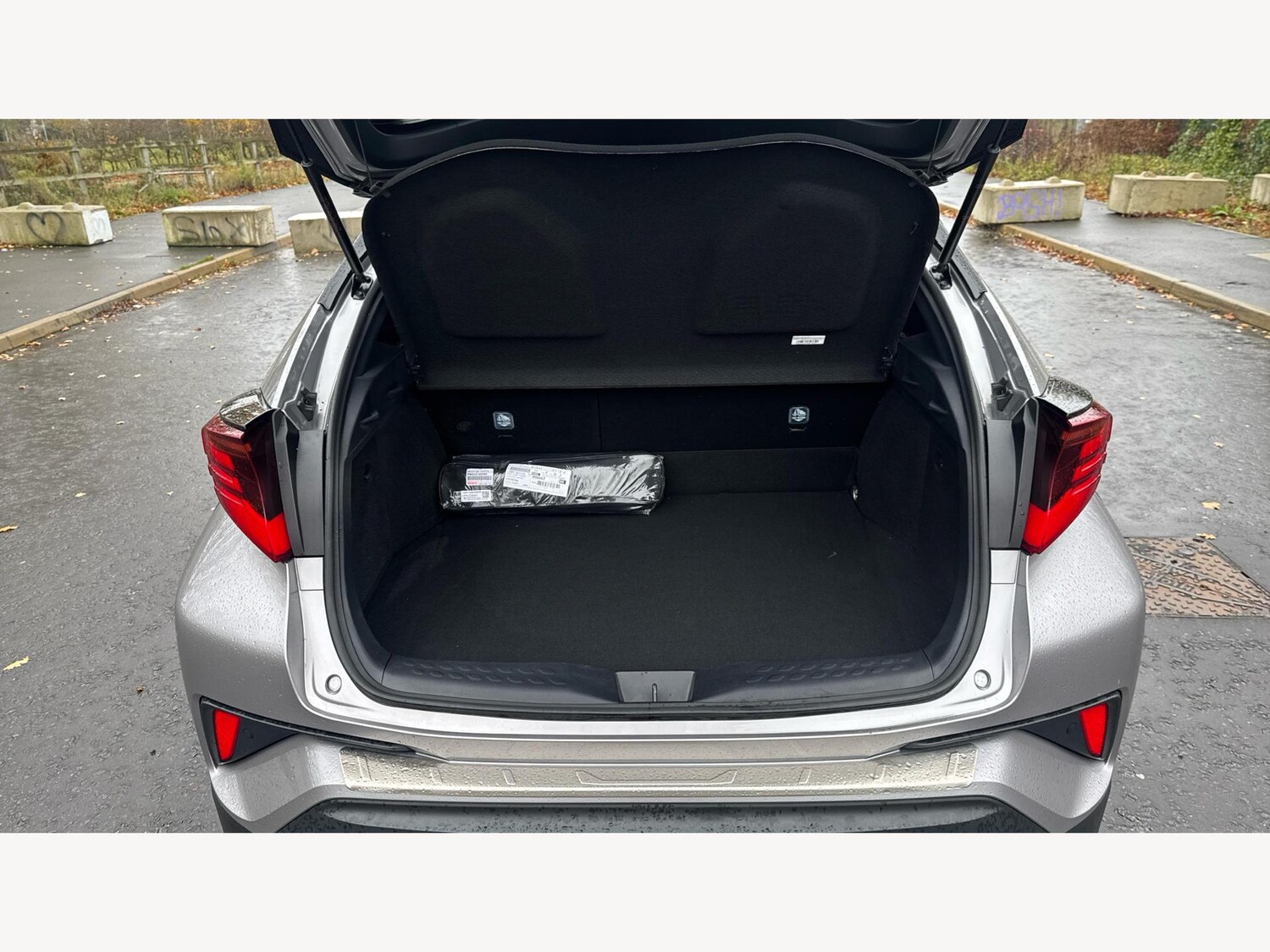 Used Toyota C-HR 2022 for sale - 76781953: Photo 16