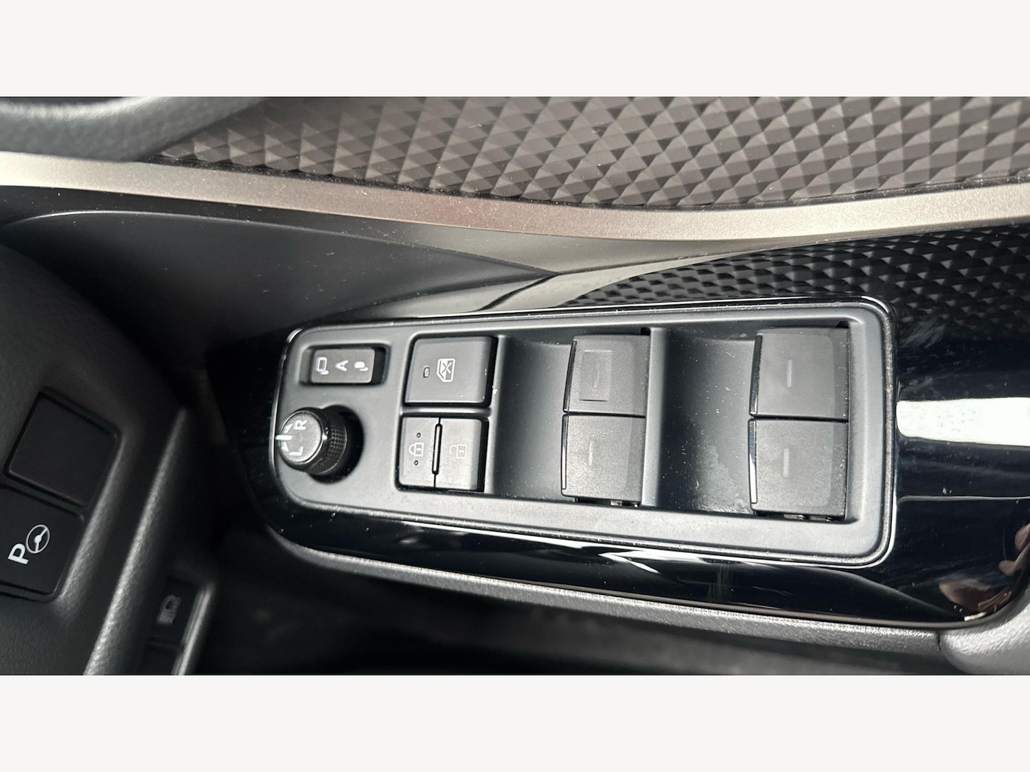 Used Toyota C-HR 2022 for sale - 76781953: Photo 26