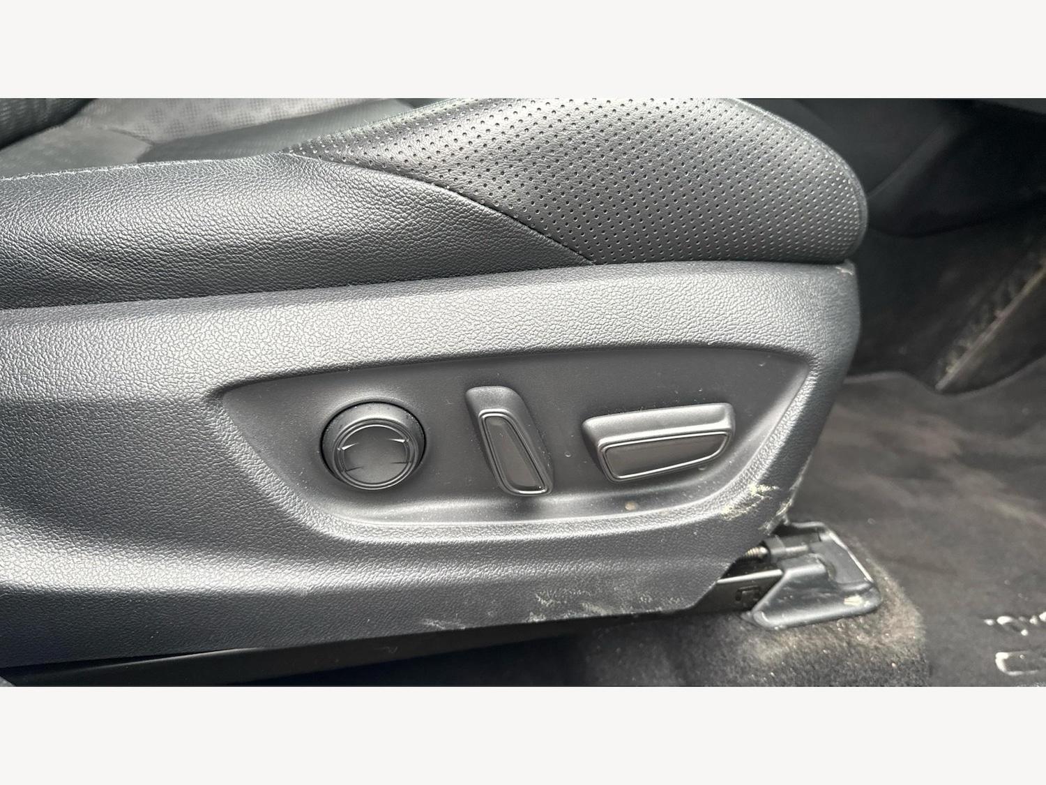 Used Toyota C-HR 2022 for sale - 76781953: Photo 32