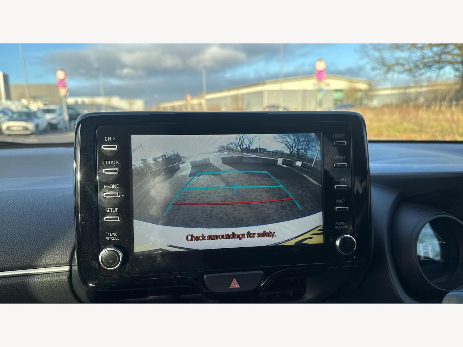 Used Toyota Yaris for sale - 77216153: Photo 22