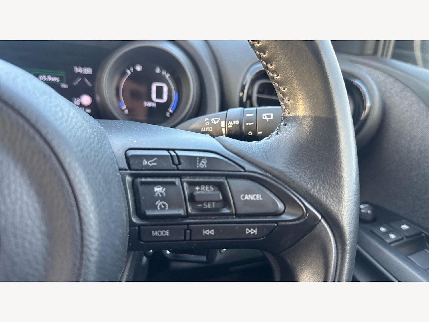 Used Toyota Yaris for sale - 77216153: Photo 25