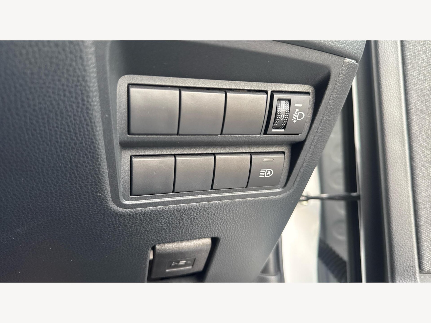 Used Toyota Yaris for sale - 77216153: Photo 27