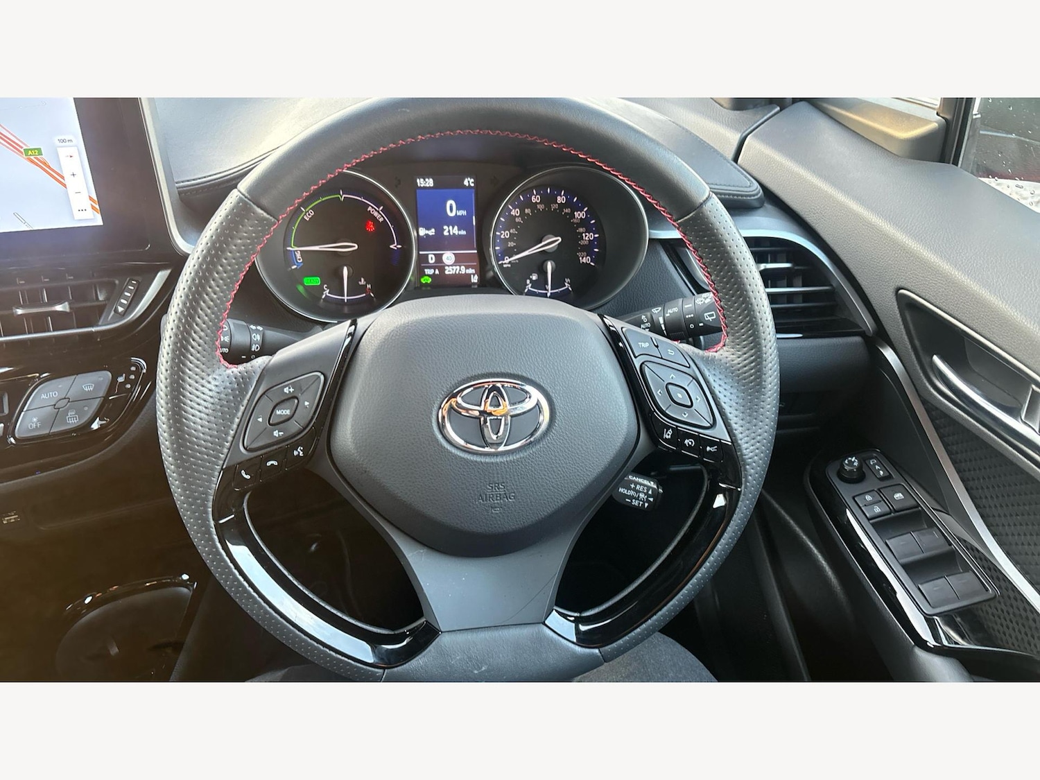 Used Toyota C-HR 2023 for sale - 76689740: Photo 10
