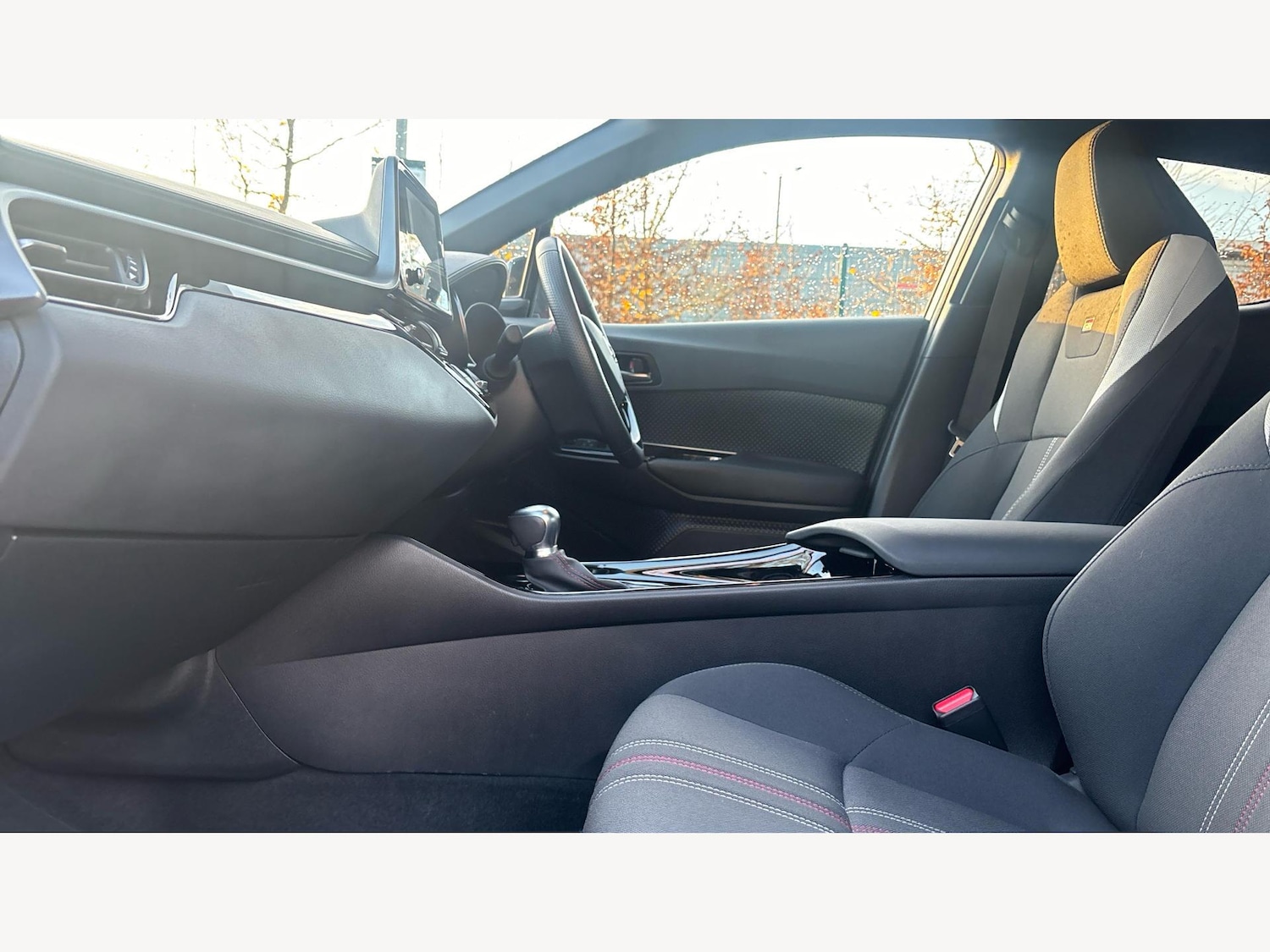 Used Toyota C-HR 2023 for sale - 76689740: Photo 12