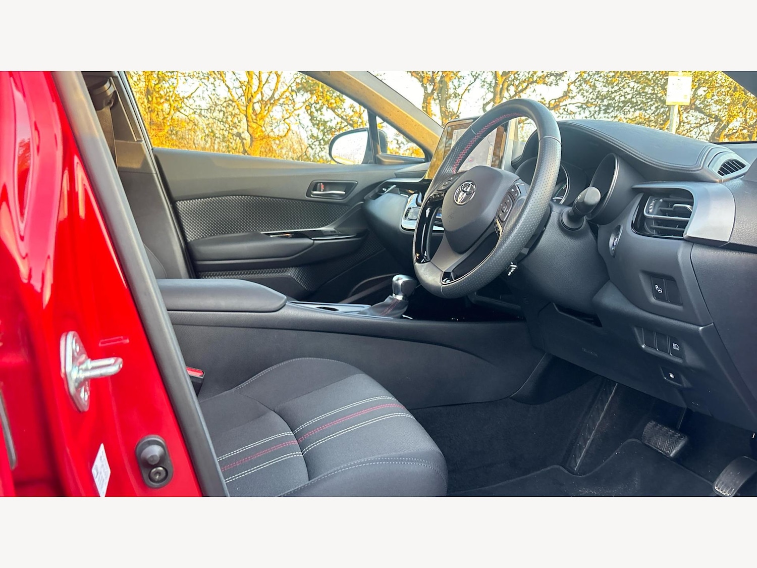 Used Toyota C-HR 2023 for sale - 76689740: Photo 13