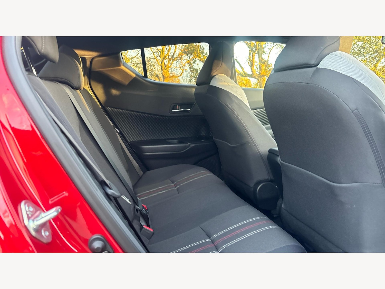 Used Toyota C-HR 2023 for sale - 76689740: Photo 14