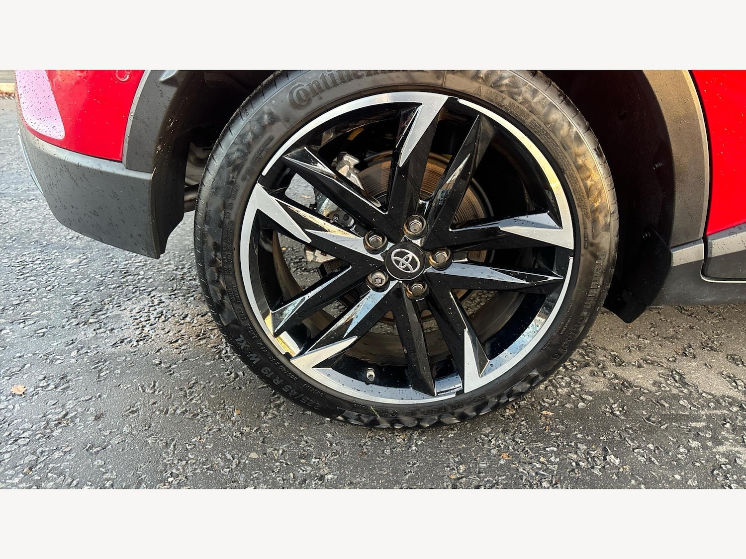 Used Toyota C-HR 2023 for sale - 76689740: Photo 25