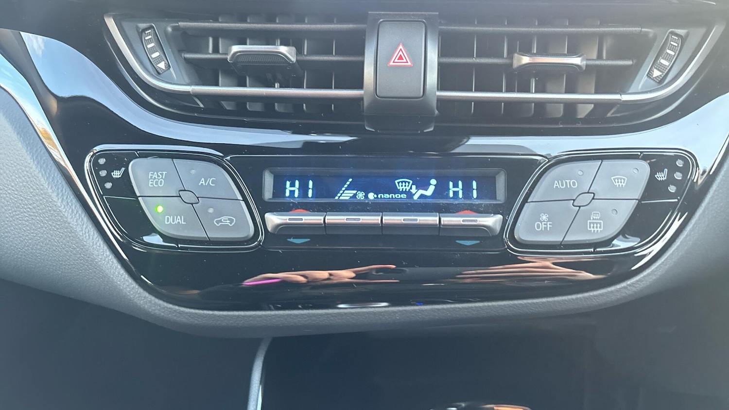 Used Toyota C-HR 2023 for sale - 76689740: Photo 33