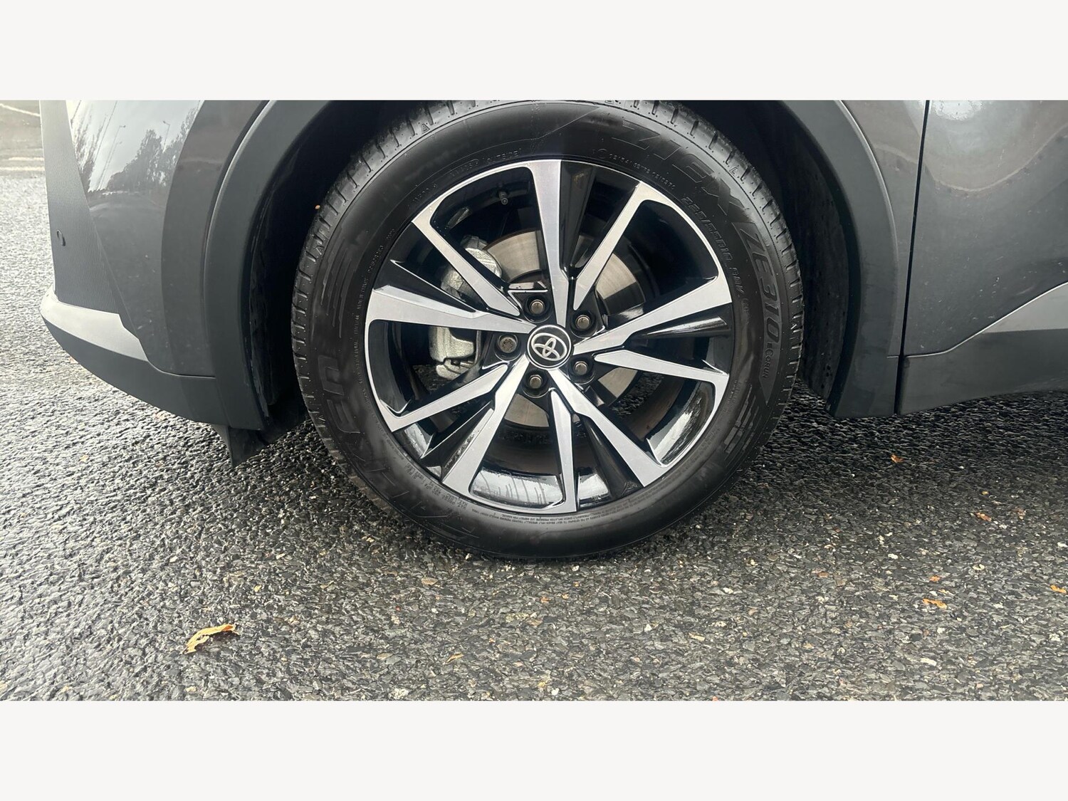 Used Toyota C-HR 2025 for sale - 77216172: Photo 27