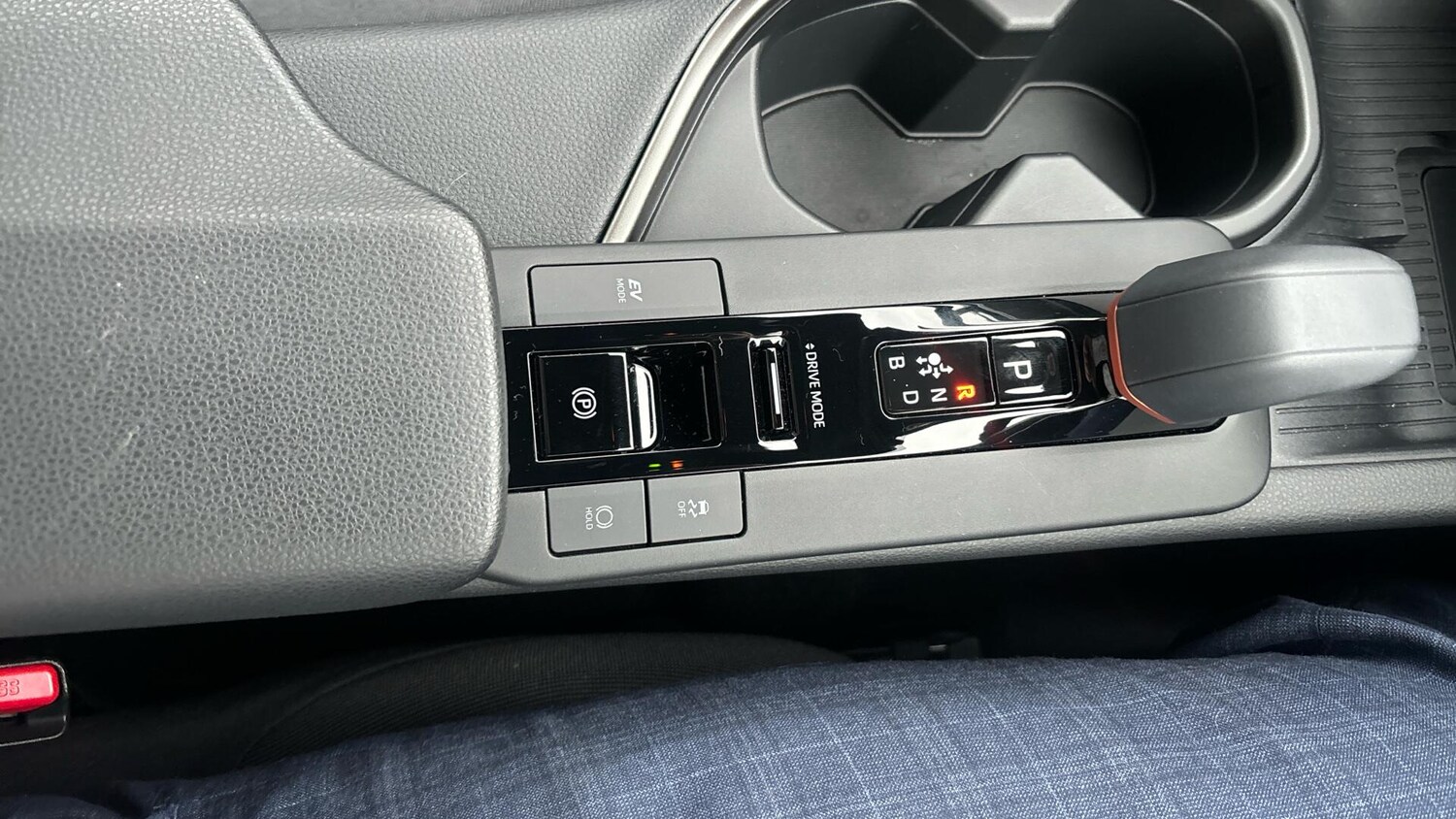 Used Toyota C-HR 2025 for sale - 77216172: Photo 36