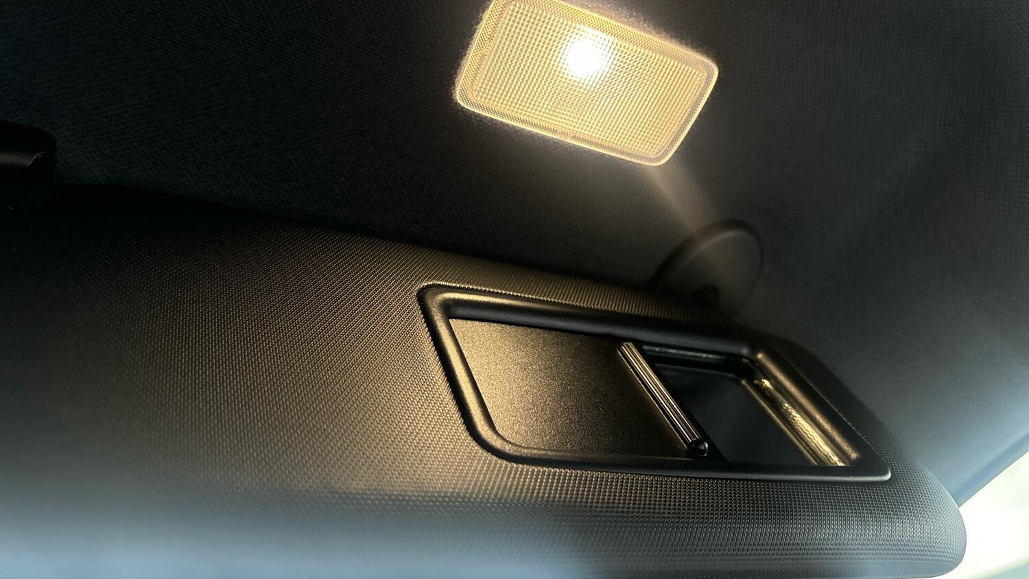 Used Toyota C-HR 2025 for sale - 77216172: Photo 40