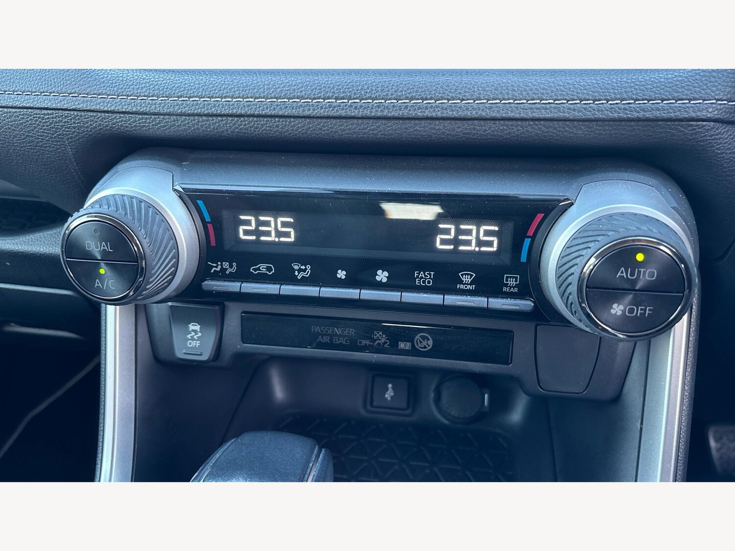 Used Toyota RAV4 2020 for sale - 76935958: Photo 25