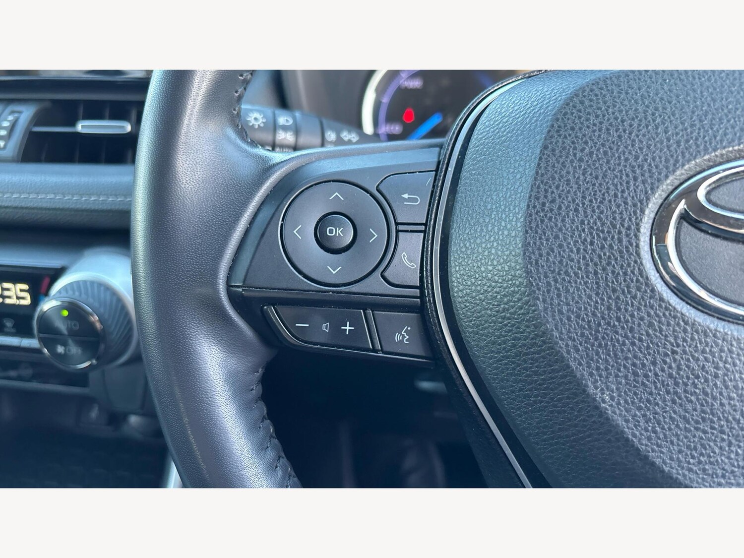 Used Toyota RAV4 2020 for sale - 76935958: Photo 28