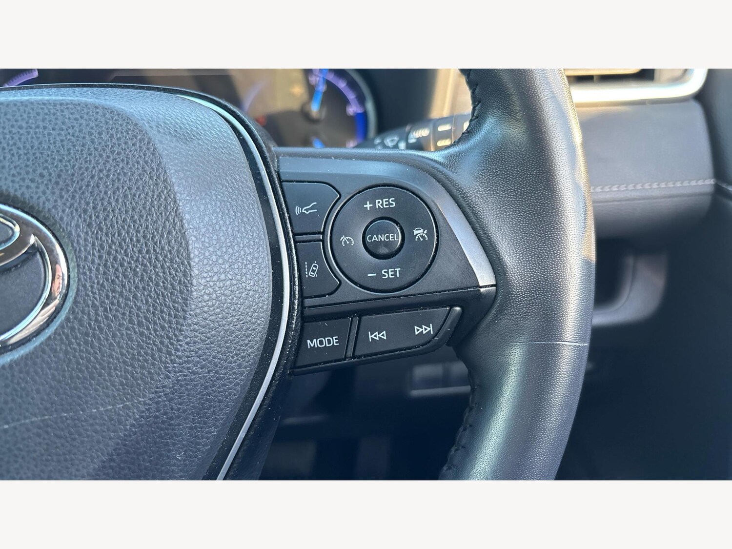 Used Toyota RAV4 2020 for sale - 76935958: Photo 29