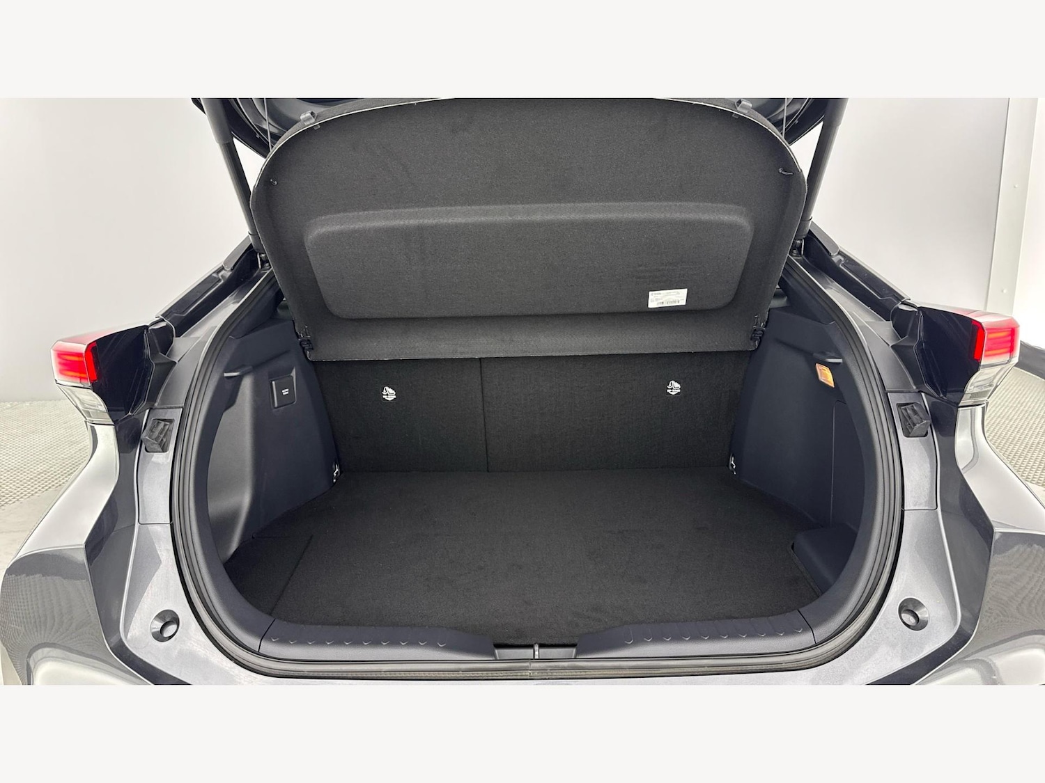 Used Toyota C-HR 2024 for sale - 76645684: Photo 16