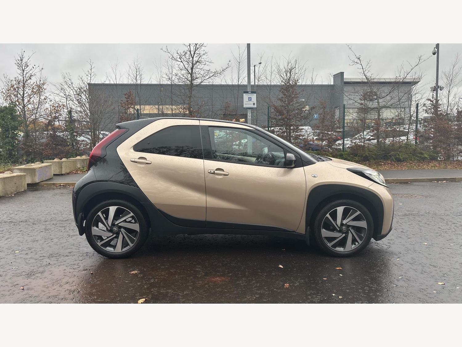 Used Toyota Aygo X 2022 for sale - 76780777: Photo 18