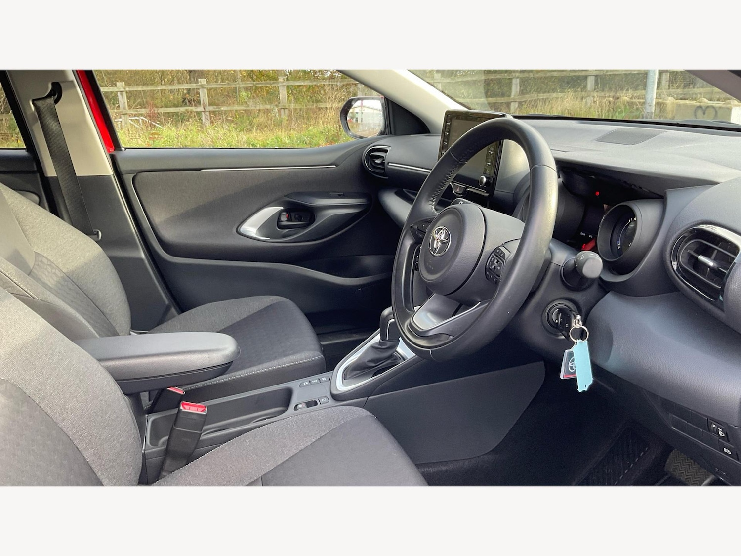 Used Toyota Yaris 2022 for sale - 76701015: Photo 13