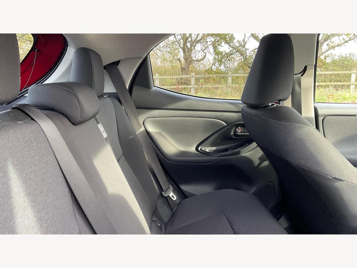 Used Toyota Yaris 2022 for sale - 76701015: Photo 14