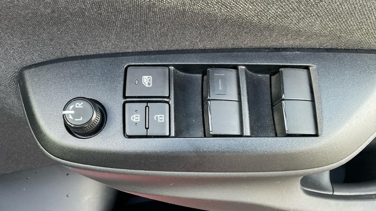 Used Toyota Yaris 2022 for sale - 76701015: Photo 34