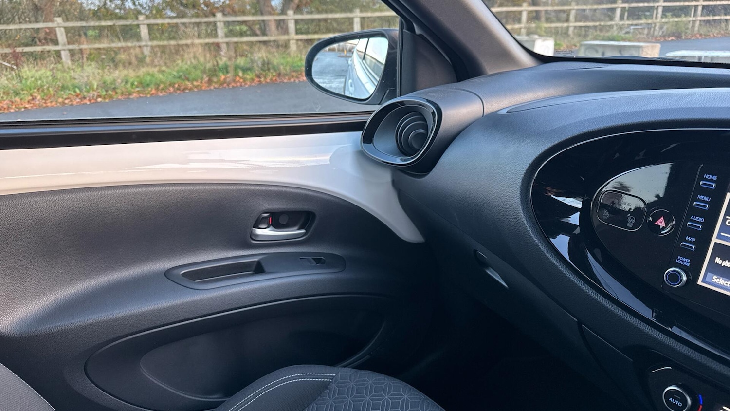 Used Toyota Aygo X 2023 for sale - 77994345: Photo 39