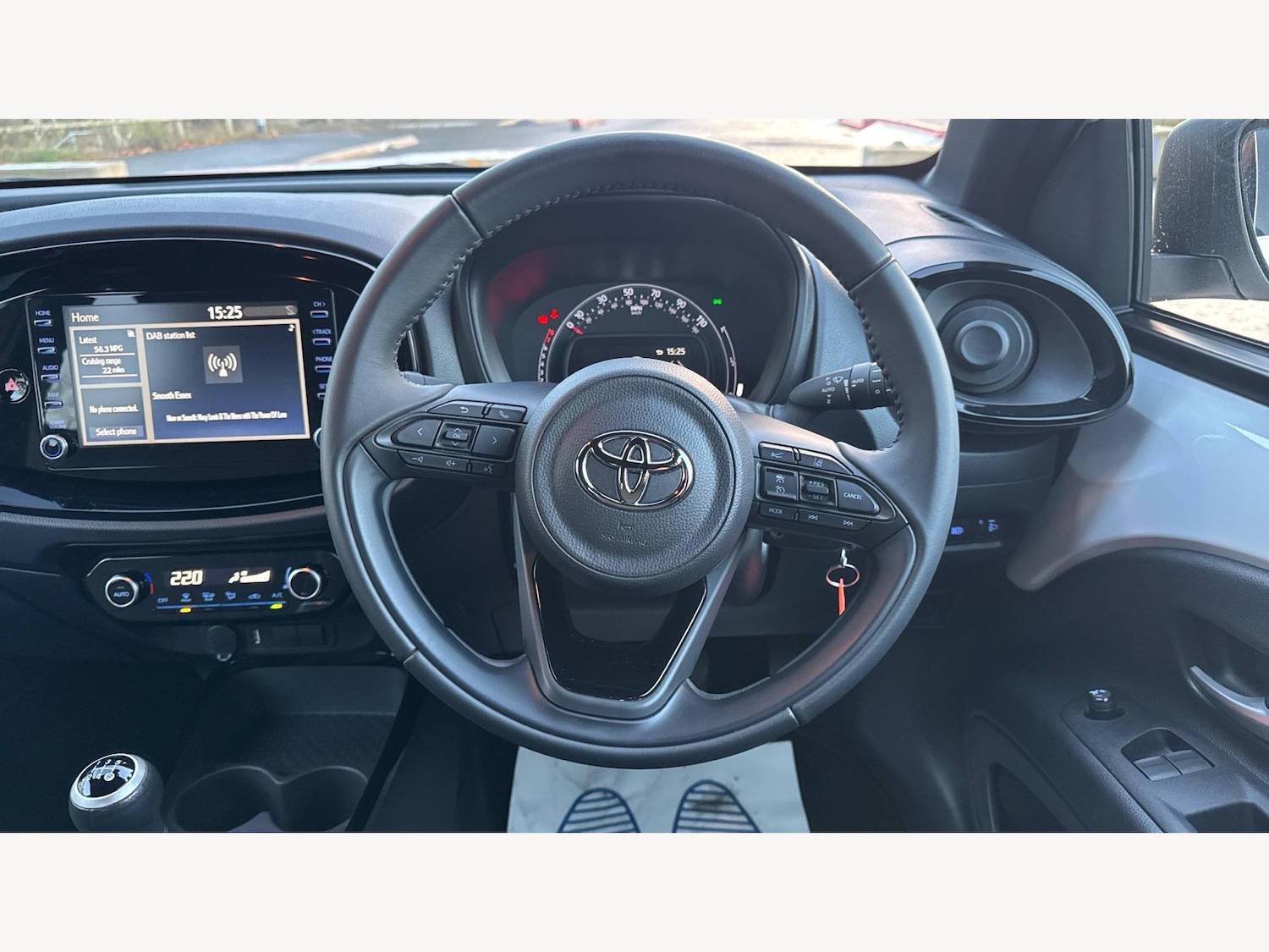 Used Toyota Aygo X 2023 for sale - 77994345: Photo 8