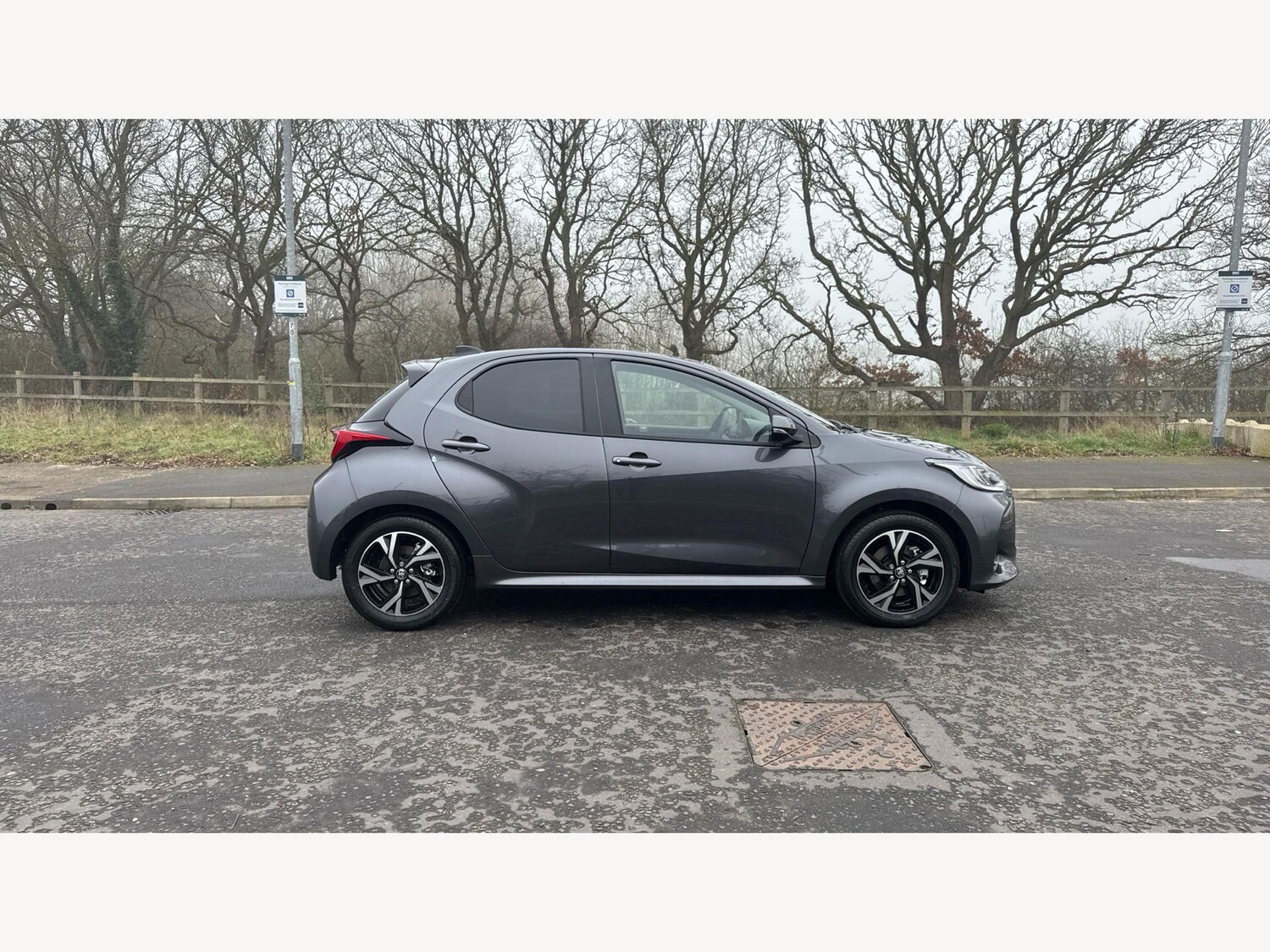 Used Toyota Yaris for sale - 77892460: Photo 18