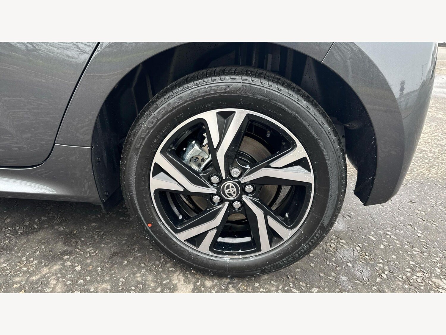 Used Toyota Yaris for sale - 77892460: Photo 24