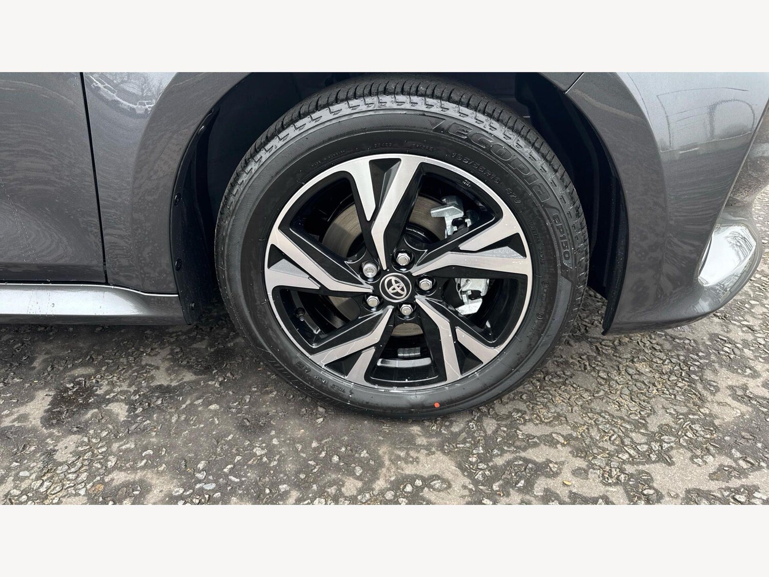 Used Toyota Yaris for sale - 77892460: Photo 29