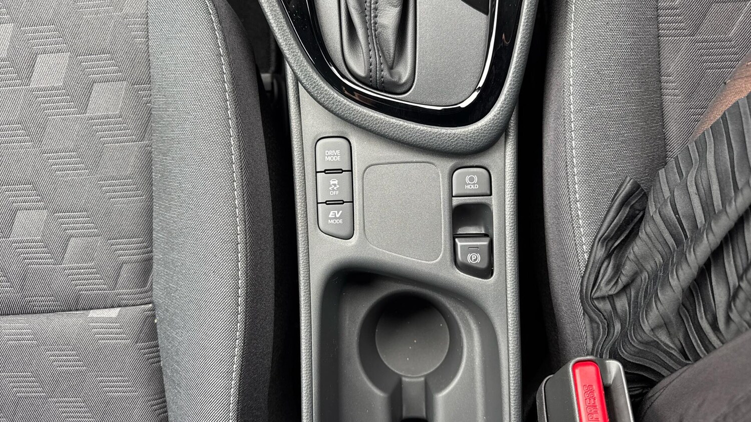 Used Toyota Yaris for sale - 77892460: Photo 35