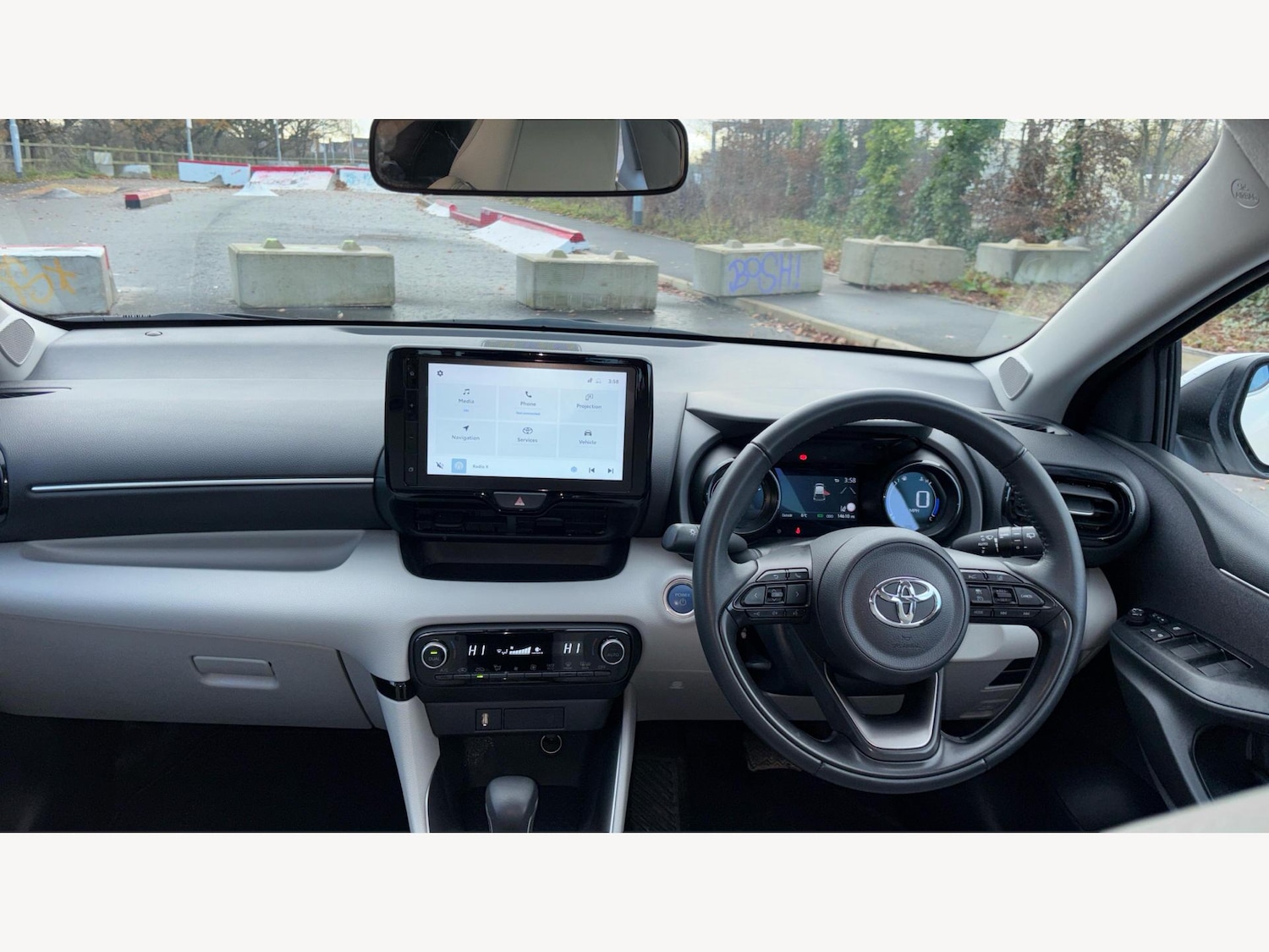 Used Toyota Yaris 2022 for sale - 76886122: Photo 7