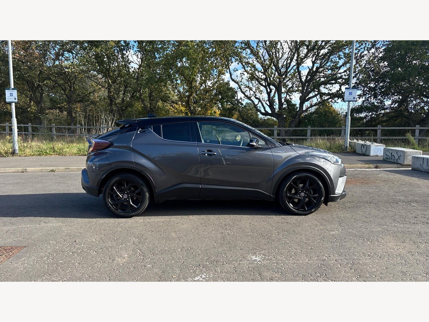 Used Toyota C-HR 2019 for sale - 76388722: Photo 18