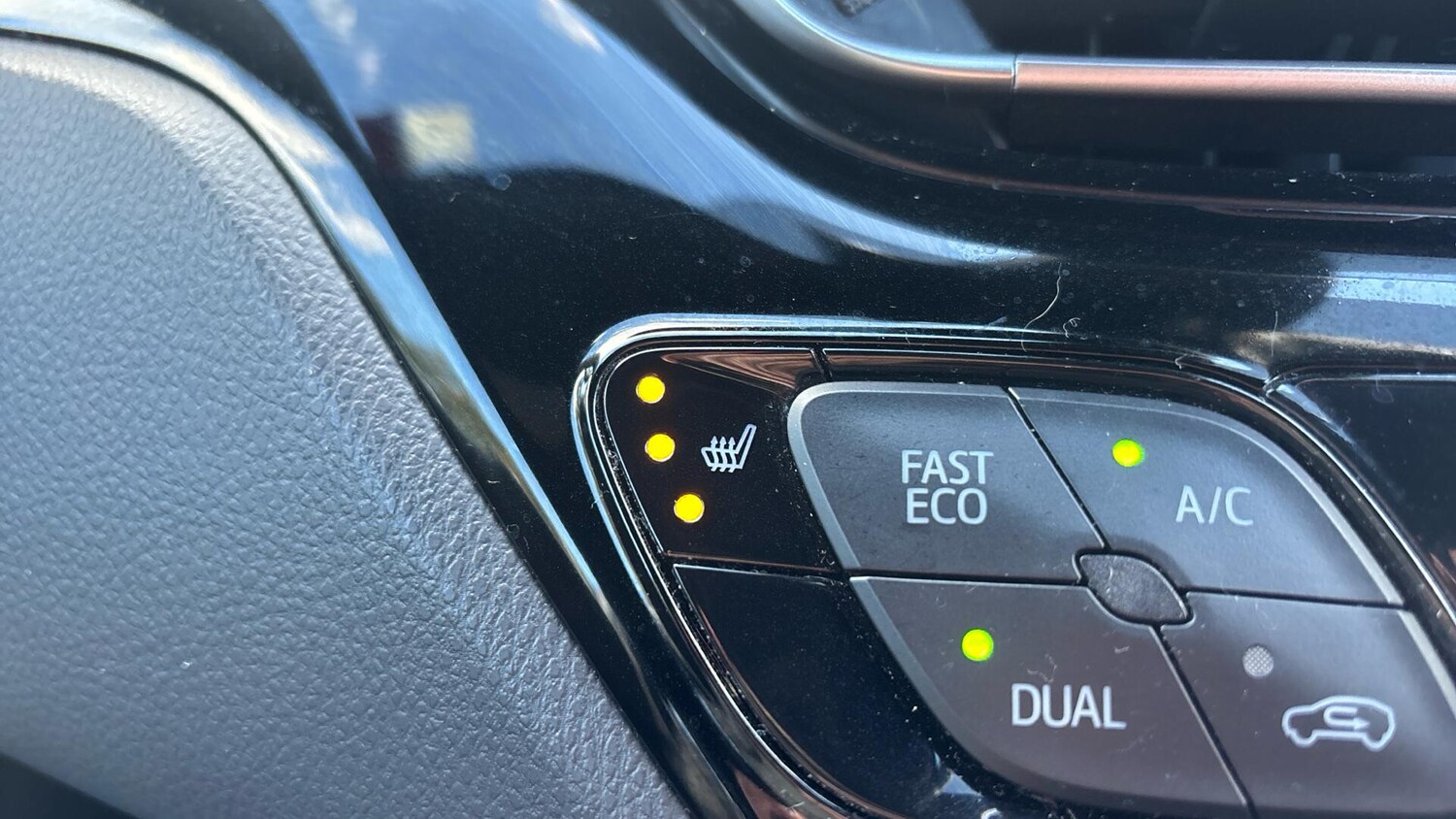 Used Toyota C-HR 2019 for sale - 76388722: Photo 37