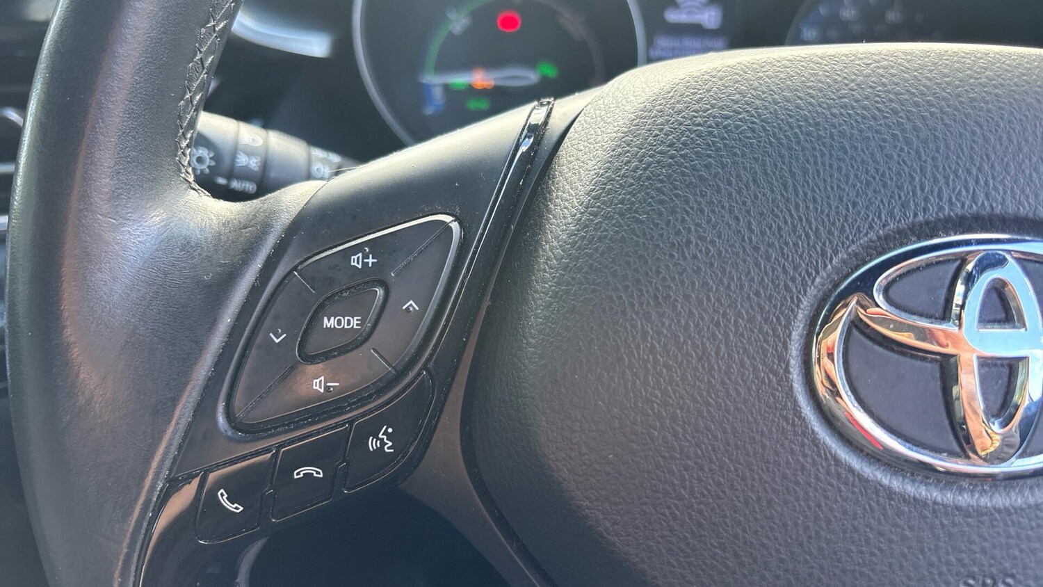 Used Toyota C-HR 2019 for sale - 76388722: Photo 39