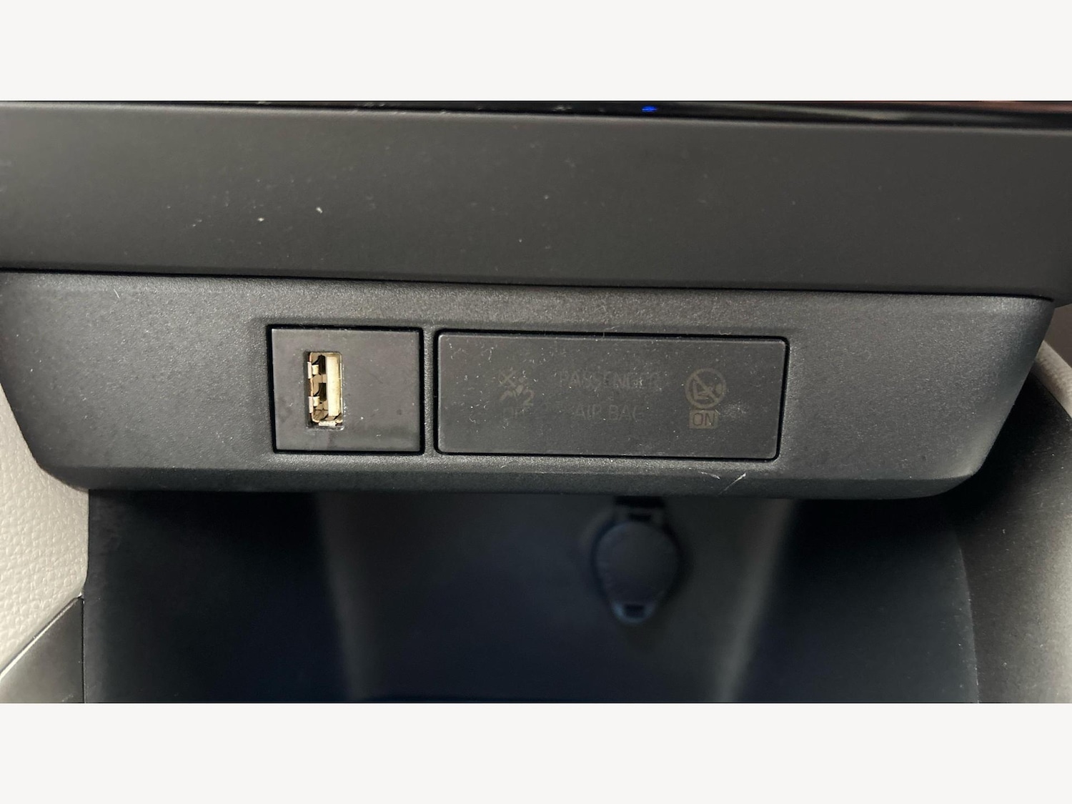 Used Toyota Yaris for sale - 77599077: Photo 28