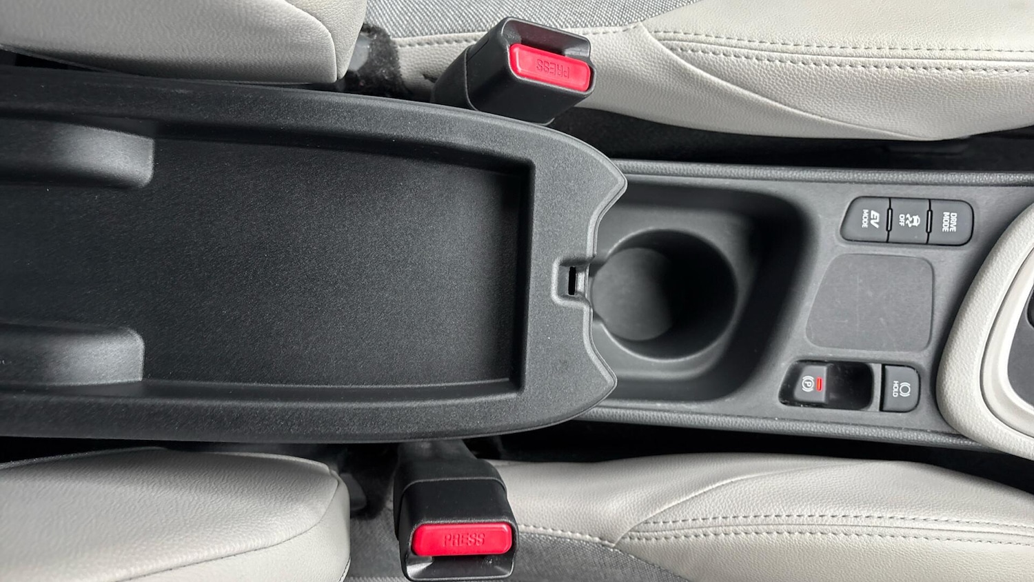 Used Toyota Yaris for sale - 77599077: Photo 32