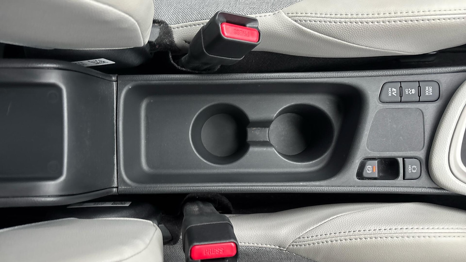 Used Toyota Yaris for sale - 77599077: Photo 33