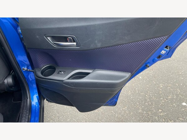 Used Toyota C-HR for sale - 76260327: Photo 29