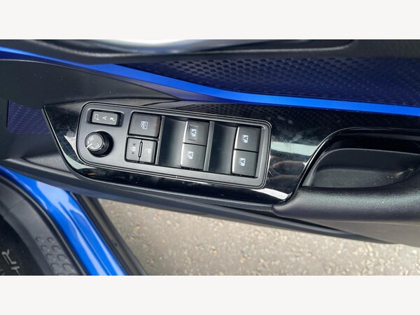 Used Toyota C-HR for sale - 76260327: Photo 31