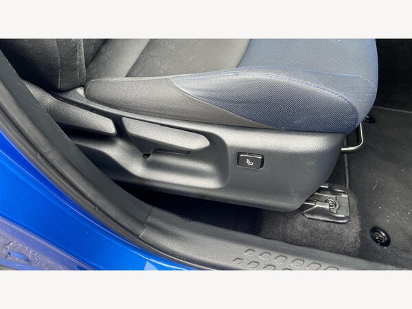 Used Toyota C-HR for sale - 76260327: Photo 34