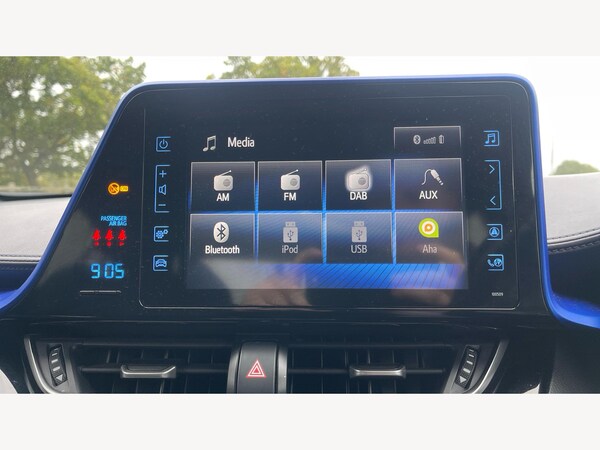 Used Toyota C-HR for sale - 76260327: Photo 38