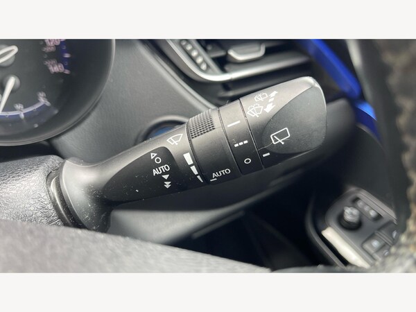 Used Toyota C-HR for sale - 76260327: Photo 40