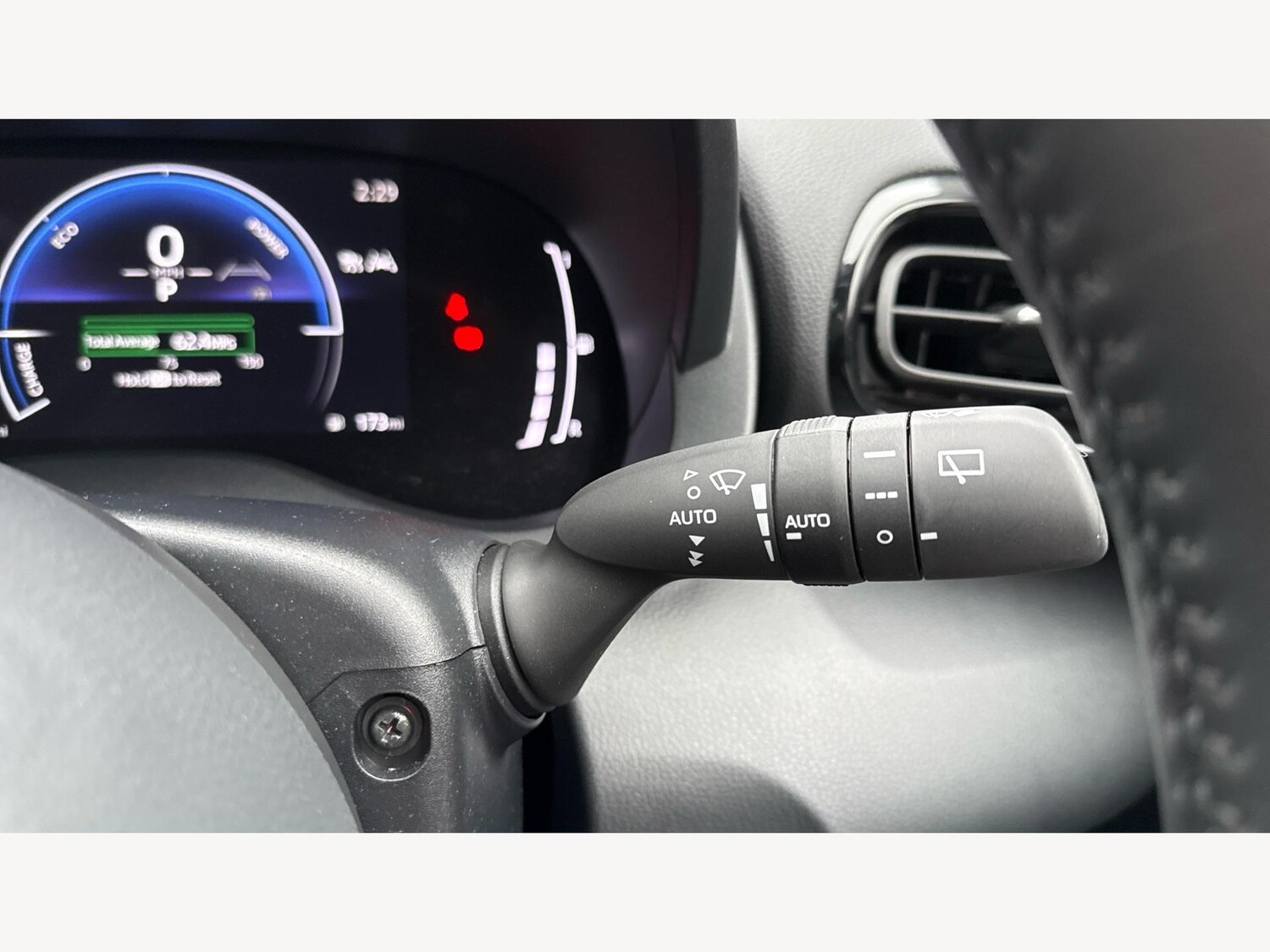 Used Toyota Yaris Cross 2024 for sale - 77523957: Photo 28