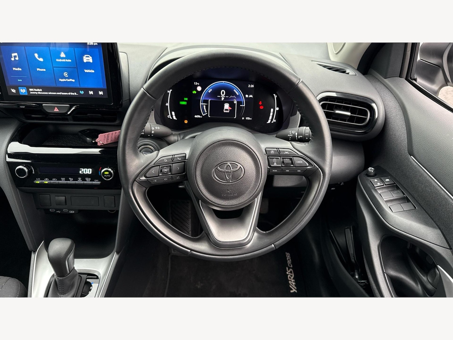 Used Toyota Yaris Cross 2024 for sale - 77523957: Photo 8