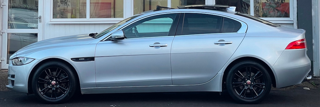 Used Jaguar XE 2017 for sale - 76640623: Photo 30