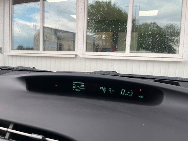 Used Toyota Prius 2015 for sale - 75571994: Photo 24