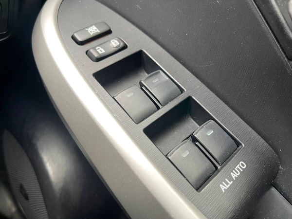 Used Toyota Prius 2015 for sale - 75571994: Photo 30