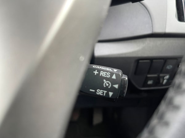 Used Toyota Prius 2015 for sale - 75571994: Photo 31
