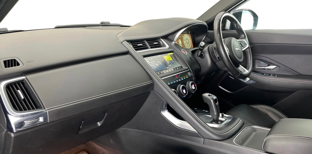 Used Jaguar E-Pace 2018 for sale - 76640640: Photo 8